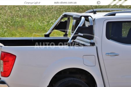 Arc in the body of Toyota Hilux фото 1