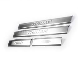 Накладки на внутренние пороги Volkswagen Tiguan 2007-2016 фото 0