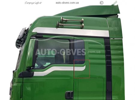 Door trims under glass continued MAN TGX 2 pcs фото 1