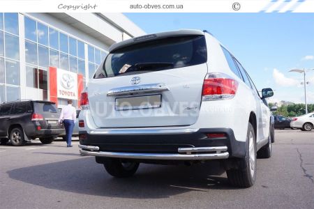 Toyota Highlander rear bumper protection - type: pipe with corners фото 2
