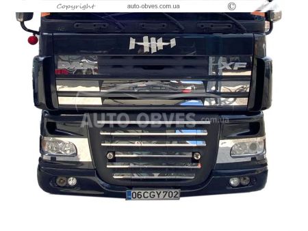 Накладки на решітку радіатора верхню DAF XF - на капоті фото 11