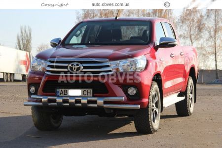 Защита бампера Toyota Hilux 2015-2020 - тип: модельная с пластинами фото 1