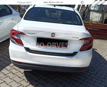 Cover on the Fiat Tipo trunk lid фото 2