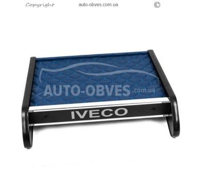 Полка на панель Iveco Daily 2006-2014 - тип: синяя строчка фото 1