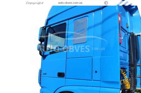 Chrome overlays on the cabin on the DAF sleeper фото 3