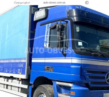 Накладки на стойки дверей Mercedes Actros MP3 - тип: v2 фото 1