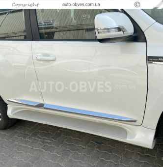 Door moldings for Toyota Prado 150 - type: 2019 design фото 3