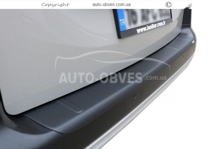 Накладка на задній бампер Volkswagen Caddy 2010-2015 фото 2