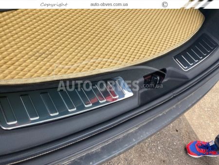 Land Rover Discovery Sport rear sill trim фото 2