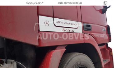 Накладки на бардачок Mercedes Actros MP2 2001-2008 фото 1