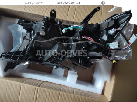 Передня оптика Toyota Land Cruiser Prado 150 2018-2023 - тип: led фото 1