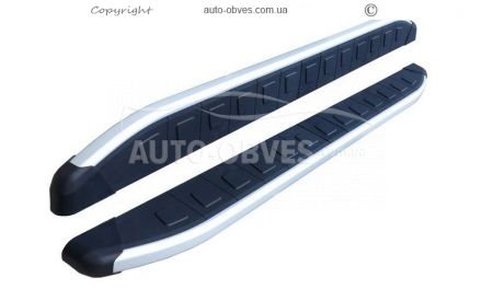 Profile running boards Toyota Hilux 2020-... - Style: Range Rover фото 0