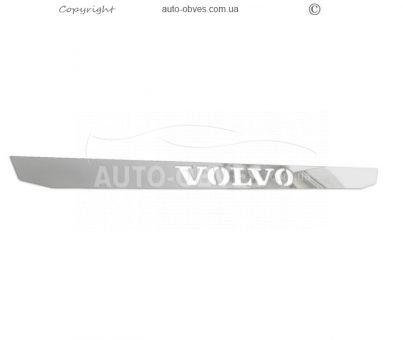 Накладка між решітками радіатора Volvo FH - тип: 1 шт фото 0