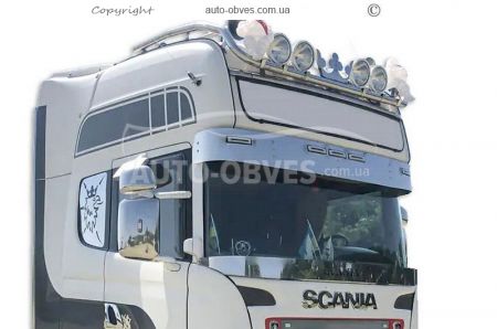 Хром накладки на спалку Scania P фото 3