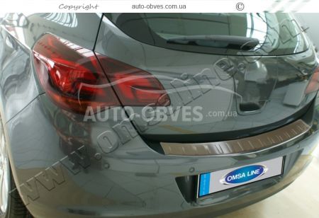 Накладка на задний бампер Opel Astra J SW фото 3