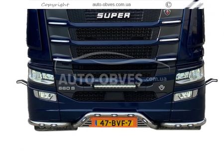 Защита переднего бампера Scania S - доп услуга: установка диодов фото 1