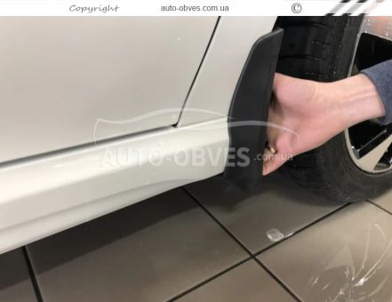 Модельні бризговики Toyota Camry 2018-2023 - тип: компл 4 шт usa se - xse фото 4