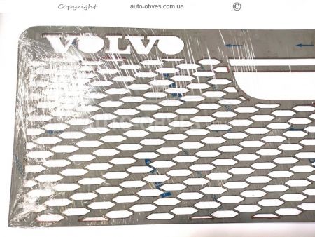 Накладки на решітки низ-верх Volvo Fh4 фото 4