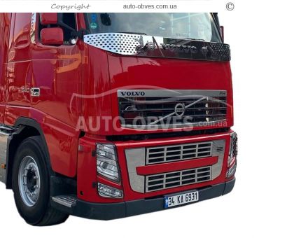 Накладки на решітку нижню збоку Volvo FH евро 5 рестайл фото 10