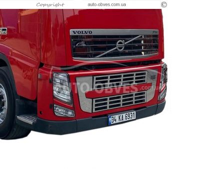 Накладки на решітку нижню збоку Volvo FH евро 5 рестайл фото 6
